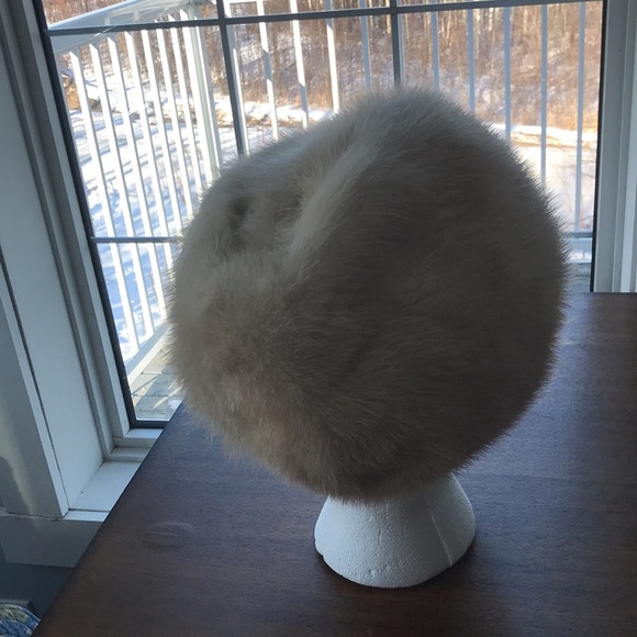 Lovely cream mink ladies vintage hat - Picture 4 of 4